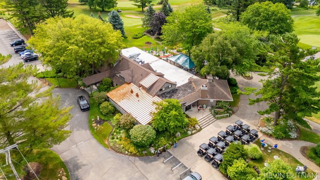 6515 134th Ave Avenue, Saugatuck Twp, MI 49453