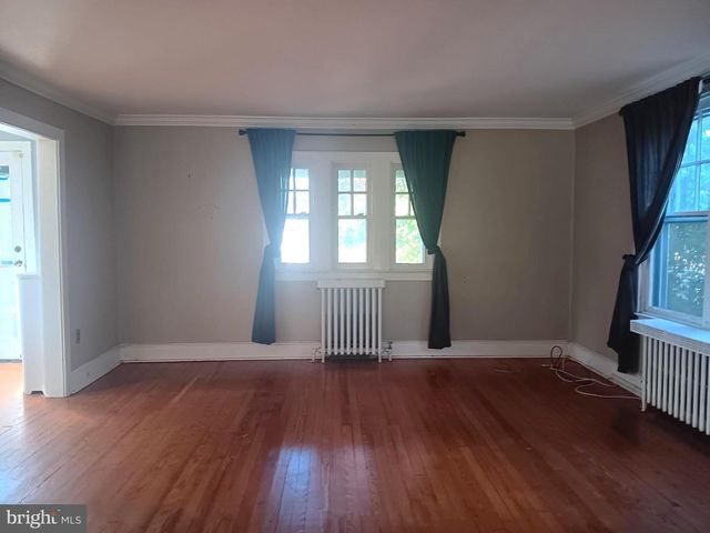 34 WHITEMARSH AVE, Glenside, PA 19038
