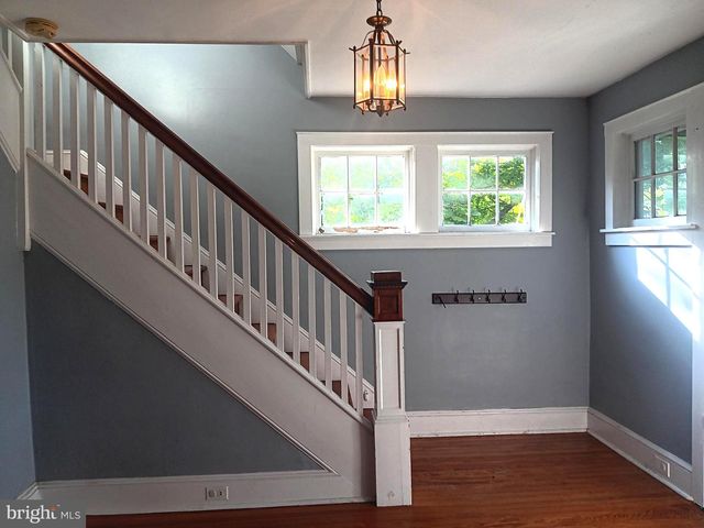 34 WHITEMARSH AVE, Glenside, PA 19038
