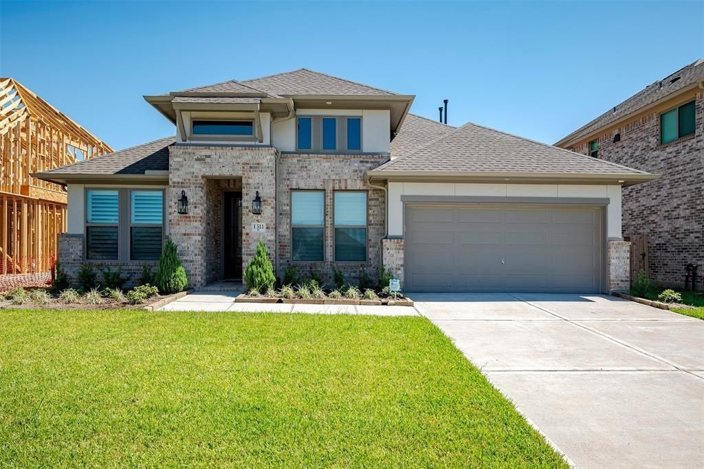 Image 1 of property listing at 1311 Vinter Meadows Lane, Richmond, TX 77406