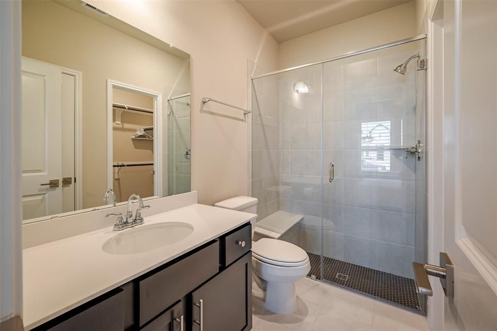 Image 10 of property listing at 1311 Vinter Meadows Lane, Richmond, TX 77406