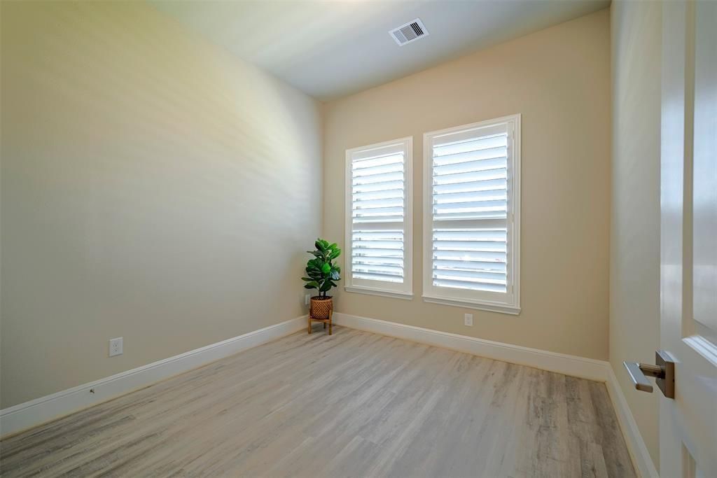 Image 12 of property listing at 1311 Vinter Meadows Lane, Richmond, TX 77406