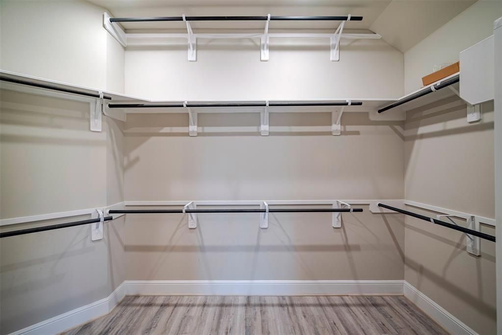 Image 32 of property listing at 1311 Vinter Meadows Lane, Richmond, TX 77406