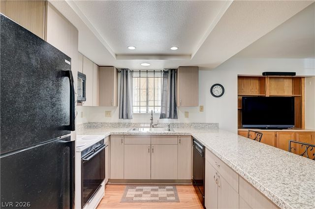 101 Luna Way 136, Las Vegas, NV 89145