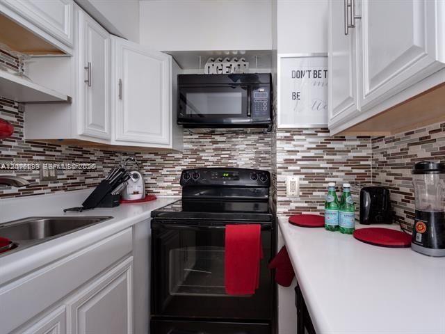 600 Layne Boulevard 112, Hallandale Beach, FL 33009