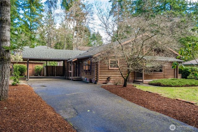 101 E Lake Forest Drive, Allyn, WA 98524