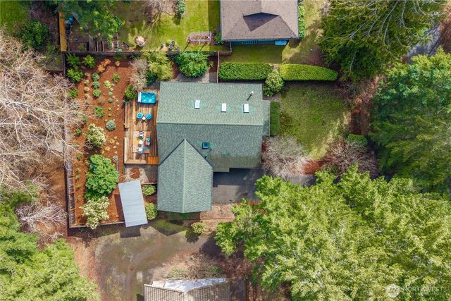 101 E Lake Forest Drive, Allyn, WA 98524