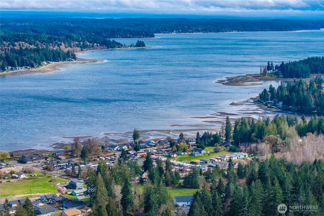 101 E Lake Forest Drive, Allyn, WA 98524