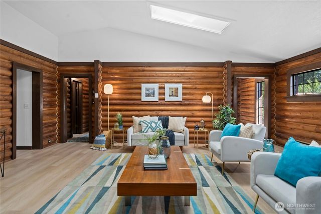 101 E Lake Forest Drive, Allyn, WA 98524