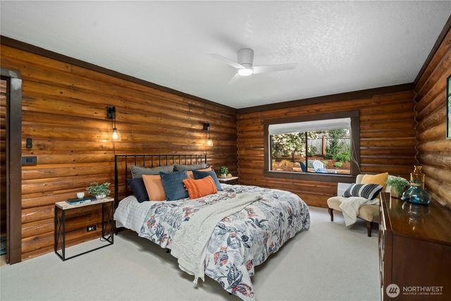 101 E Lake Forest Drive, Allyn, WA 98524