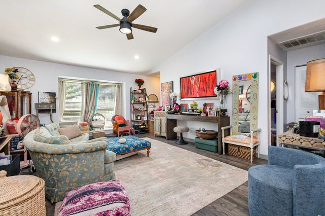 13611 Flagstone Lane, Dallas, TX 75240