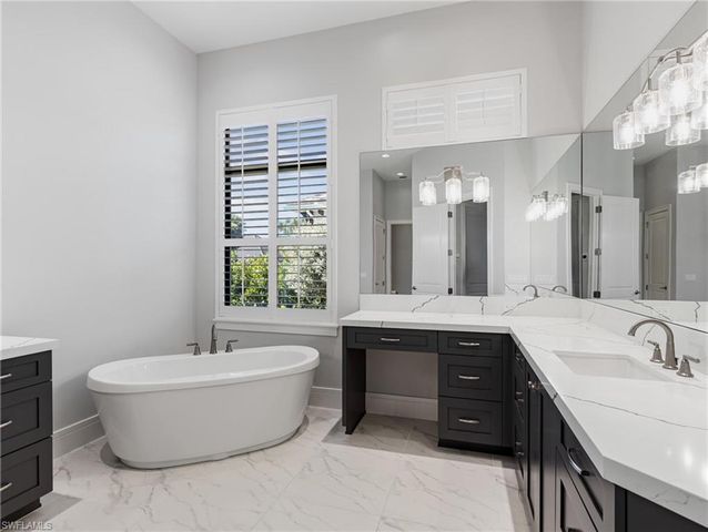 15801 Chatfield DR, Fort Myers, FL 33908