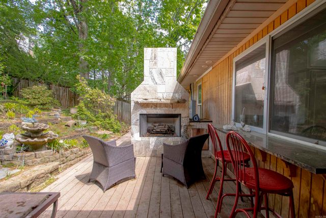 121 White Oak Lane, Little Rock, AR 72227