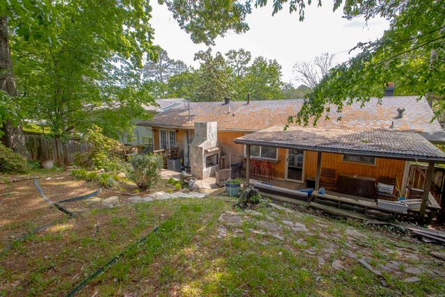 121 White Oak Lane, Little Rock, AR 72227