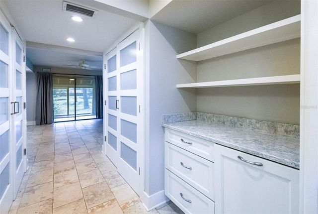 5332 HUNTINGWOOD COURT 26, Sarasota, FL 34235