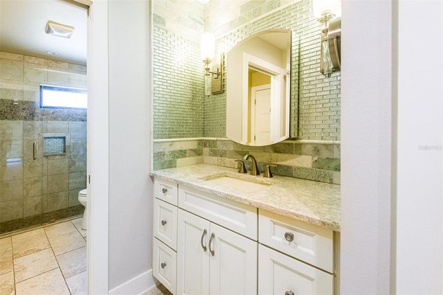 5332 HUNTINGWOOD COURT 26, Sarasota, FL 34235
