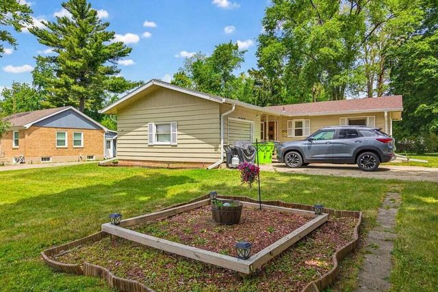 325 Summer STREET, Delavan, WI 53115