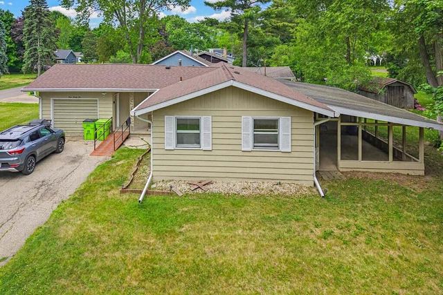 325 Summer STREET, Delavan, WI 53115