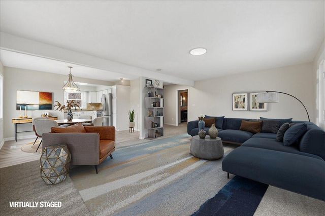 115 DEER Trail, Council Bluffs, IA 51503