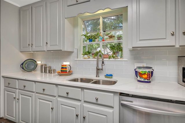 1194 Sea Palms West Drive, St Simons Island, GA 31522