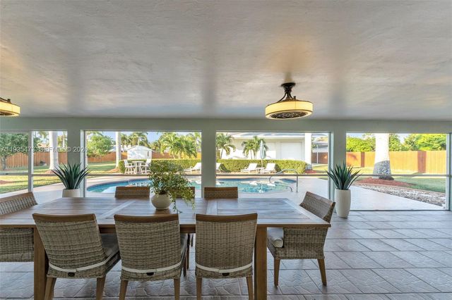 1651 NW 19th St, Homestead, FL 33030