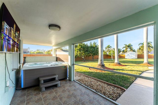 1651 NW 19th St, Homestead, FL 33030