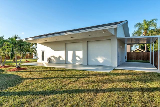 1651 NW 19th St, Homestead, FL 33030