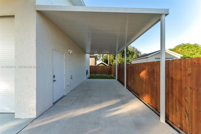 1651 NW 19th St, Homestead, FL 33030