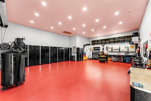 1651 NW 19th St, Homestead, FL 33030