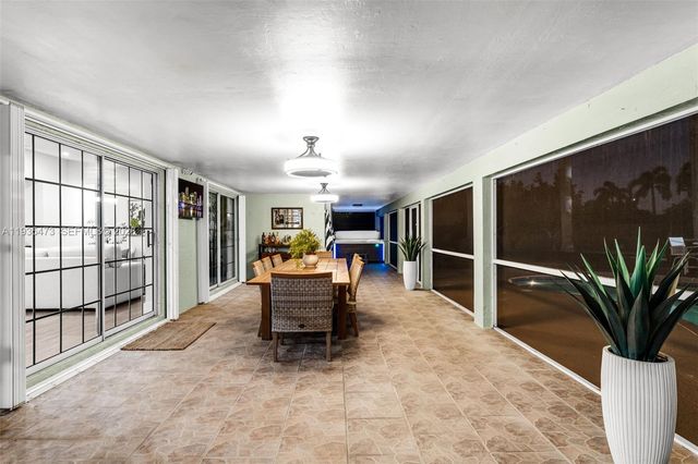 1651 NW 19th St, Homestead, FL 33030