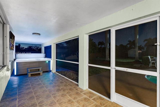 1651 NW 19th St, Homestead, FL 33030