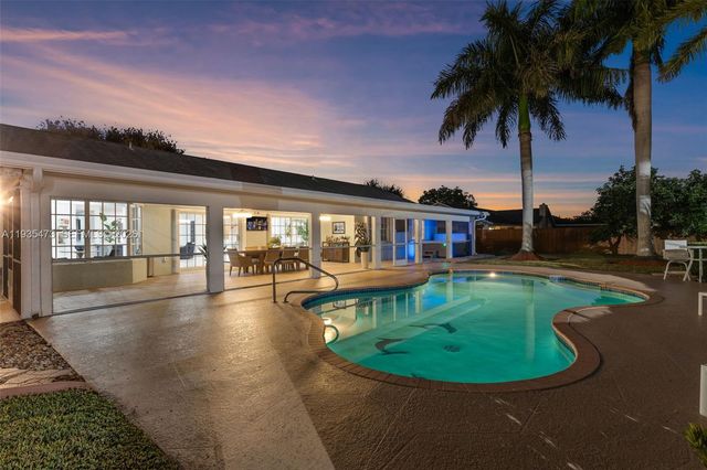 1651 NW 19th St, Homestead, FL 33030