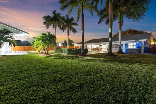 1651 NW 19th St, Homestead, FL 33030