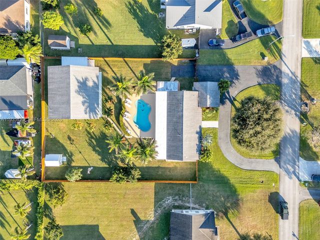 1651 NW 19th St, Homestead, FL 33030