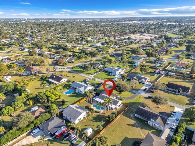 1651 NW 19th St, Homestead, FL 33030