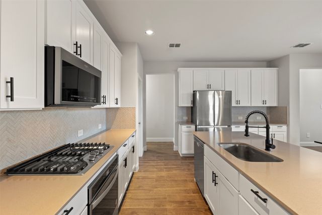 1001 Blue Heron Court, Forney, TX 75126