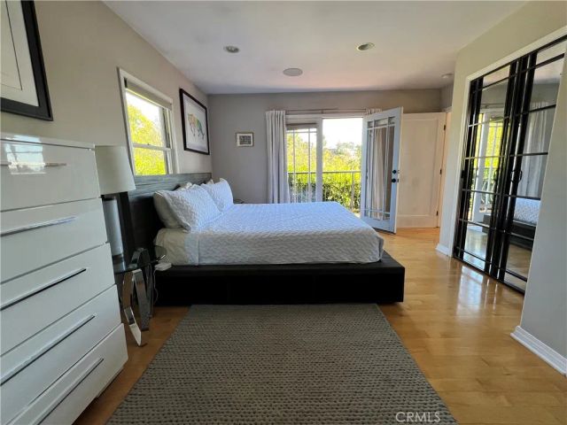 2597 Dearborn Drive, Los Angeles, CA 90068