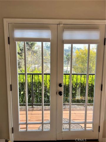 2597 Dearborn Drive, Los Angeles, CA 90068