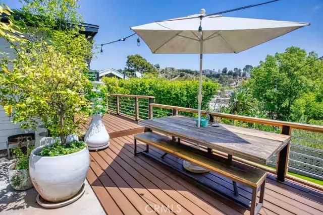 2597 Dearborn Drive, Los Angeles, CA 90068