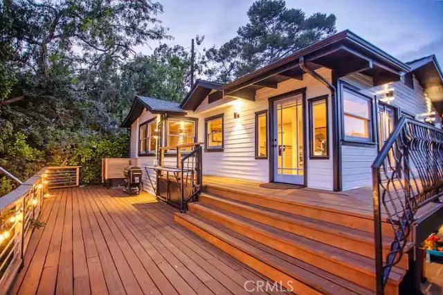 2597 Dearborn Drive, Los Angeles, CA 90068