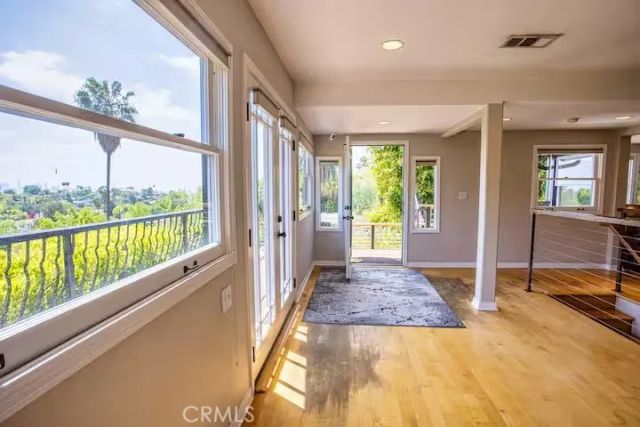 2597 Dearborn Drive, Los Angeles, CA 90068