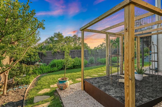 316 Wagon Spoke WAY, Liberty Hill, TX 78642