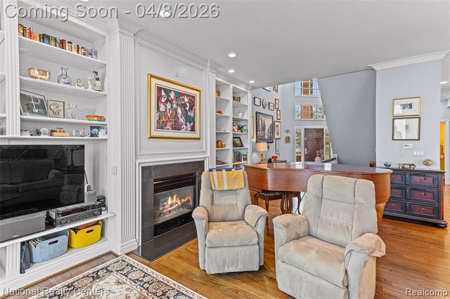 1284 East Lake Drive, Novi, MI 48377