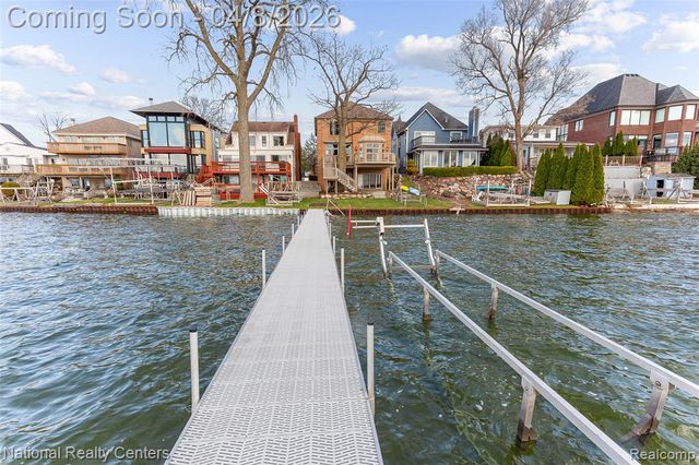 1284 East Lake Drive, Novi, MI 48377