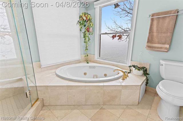 1284 East Lake Drive, Novi, MI 48377