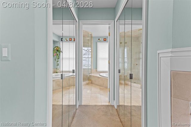 1284 East Lake Drive, Novi, MI 48377