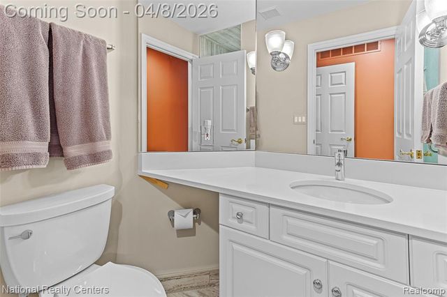 1284 East Lake Drive, Novi, MI 48377
