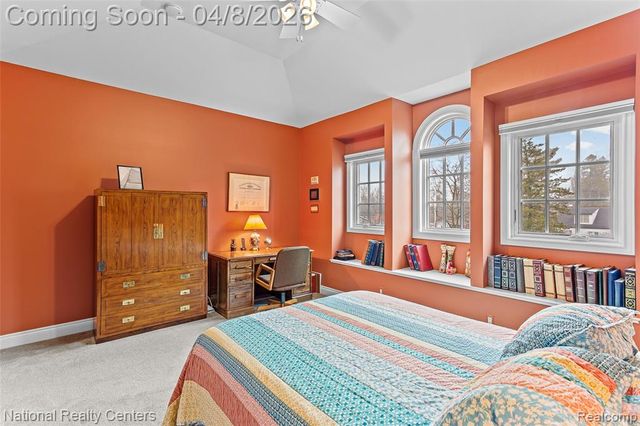 1284 East Lake Drive, Novi, MI 48377