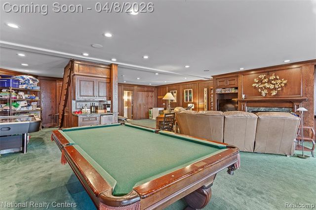 1284 East Lake Drive, Novi, MI 48377