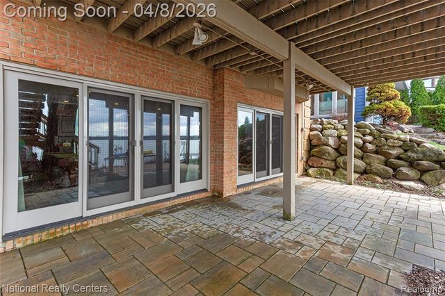 1284 East Lake Drive, Novi, MI 48377